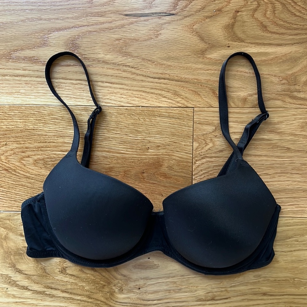 VS PINK • wear everywhere lightly lined bra
